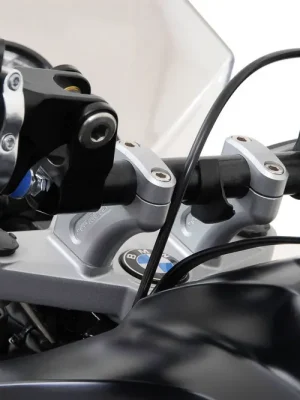 Abverkauf SW-Motech Lenkerverlegung H=20 mm. Verlegung um 30 mm. Silbern. BMW R1200GS.