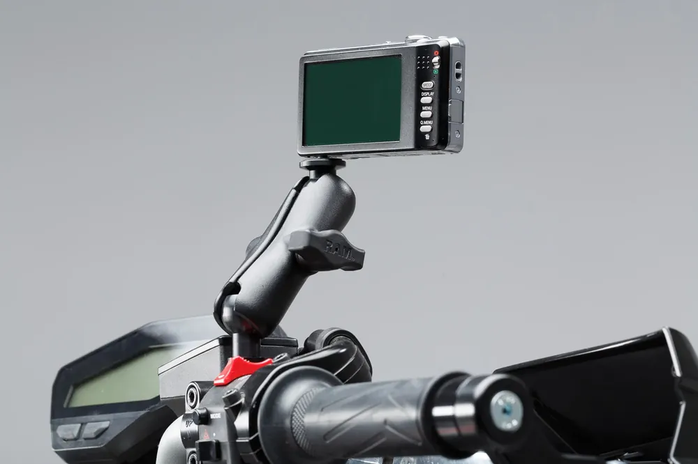 Jetzt Bestellen SW-Motech 1" Kugel für M10-Spiegelgewinde Für M10 x 1,25 mm Gewinde. Für RAM Arm. Schwarz.