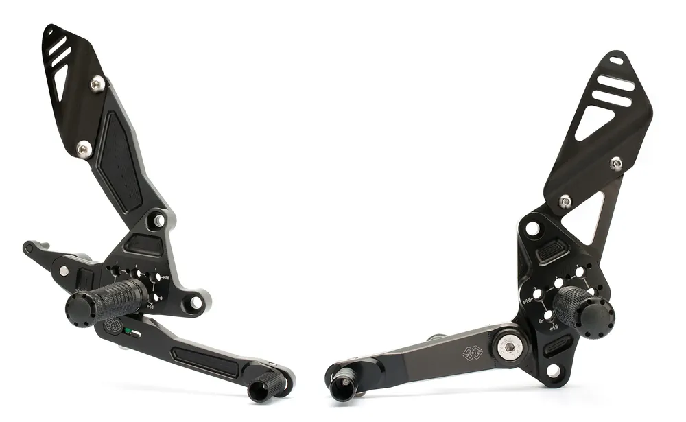 Preisknaller Gilles Fußrastenanlage FXR BLACK TÜV-Teilegutachten passend für Yamaha MT-07 / Pure / Tracer / Tracer 700 & XSR 700 - Modelle